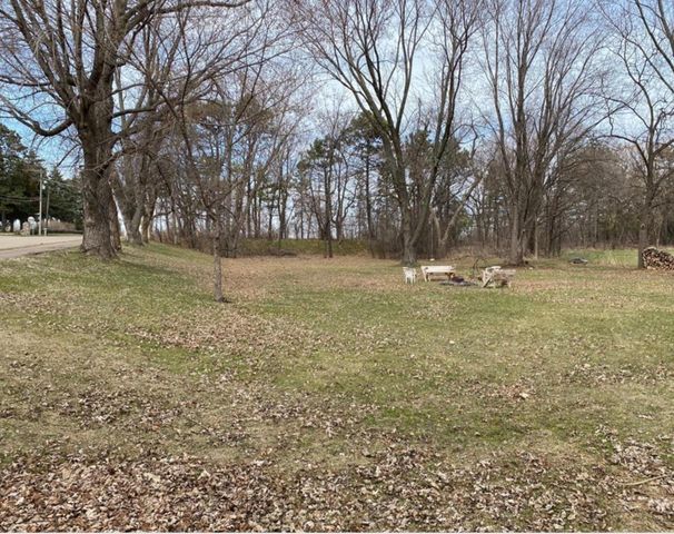 2170 Pilot Knob Road, Mendota Heights, MN 55120