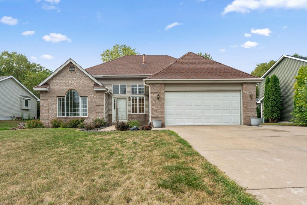 2320 Parkview Lane, Woodbury, MN 55125 — exterior