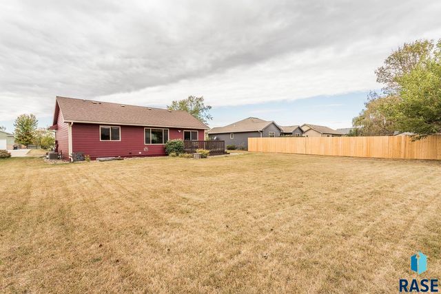 404 United Ave Avenue, Harrisburg, SD 57032