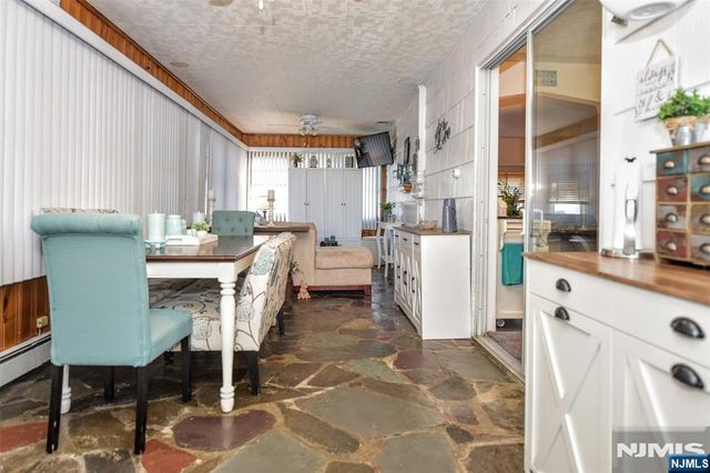 137 Manhattan Avenue, Waldwick, NJ 07463