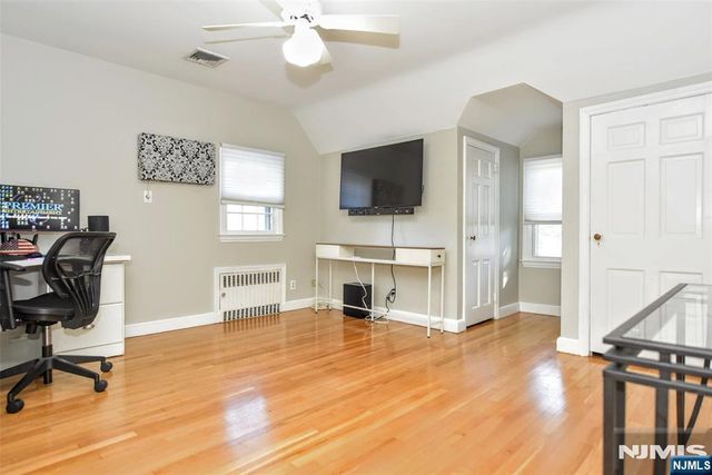137 Manhattan Avenue, Waldwick, NJ 07463