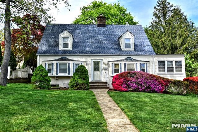 137 Manhattan Avenue, Waldwick, NJ 07463