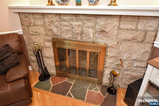 137 Manhattan Avenue, Waldwick, NJ 07463