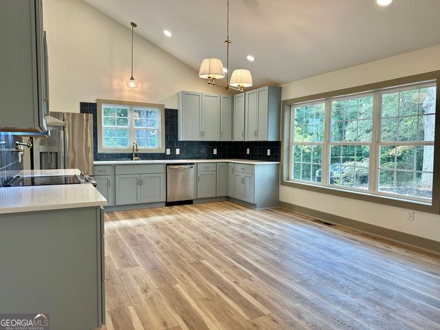 84 N Bowden Street, Commerce, GA 30529