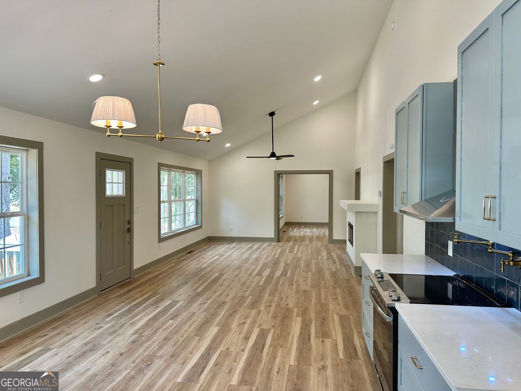 84 N Bowden Street, Commerce, GA 30529 — photo 2