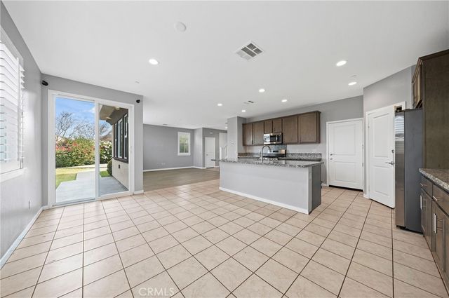 4806 S Apricot, Ontario, CA 91762