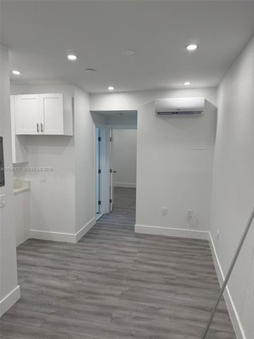 1450 SW 4th Street 2, Miami, FL 33135
