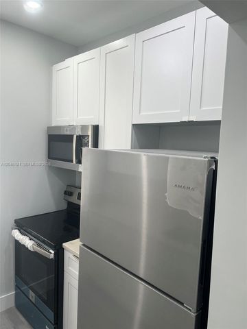 1450 SW 4th Street 2, Miami, FL 33135