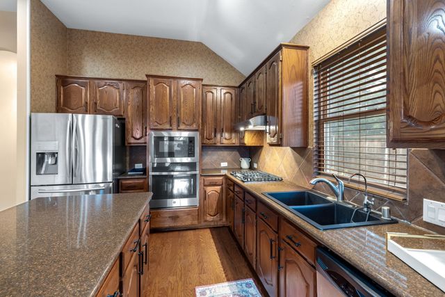 2600 Oakland Hills Drive, Plano, TX 75025