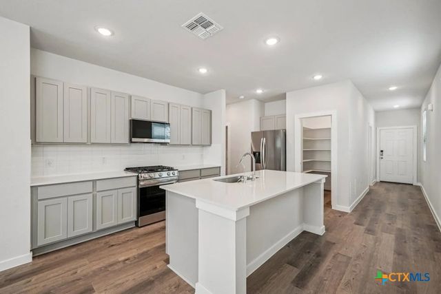 4330 Hobbiton Way, New Braunfels, TX 78130