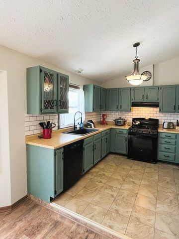 14521 LEO Lane, South Beloit, IL 61080