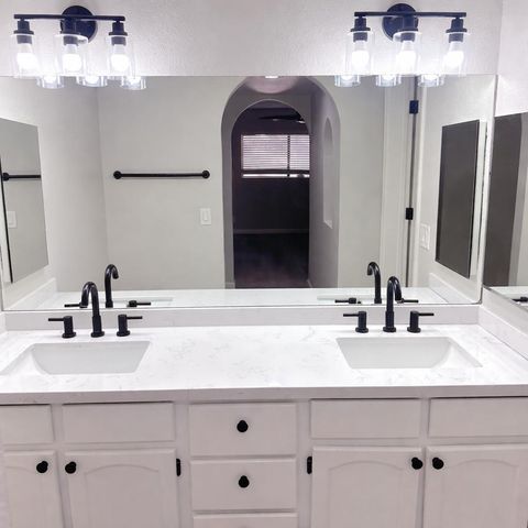 3031 N Civic Center Plaza 148, Scottsdale, AZ 85251