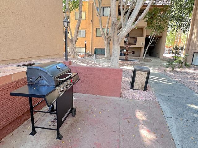 3031 N Civic Center Plaza 148, Scottsdale, AZ 85251