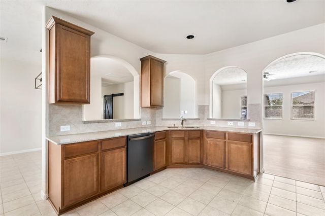 13602 Kodiak Brown Bear Street, Crosby, TX 77532