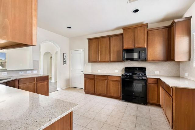 13602 Kodiak Brown Bear Street, Crosby, TX 77532