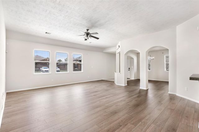 13602 Kodiak Brown Bear Street, Crosby, TX 77532