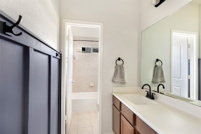 13602 Kodiak Brown Bear Street, Crosby, TX 77532