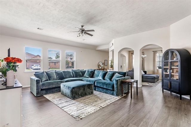 13602 Kodiak Brown Bear Street, Crosby, TX 77532