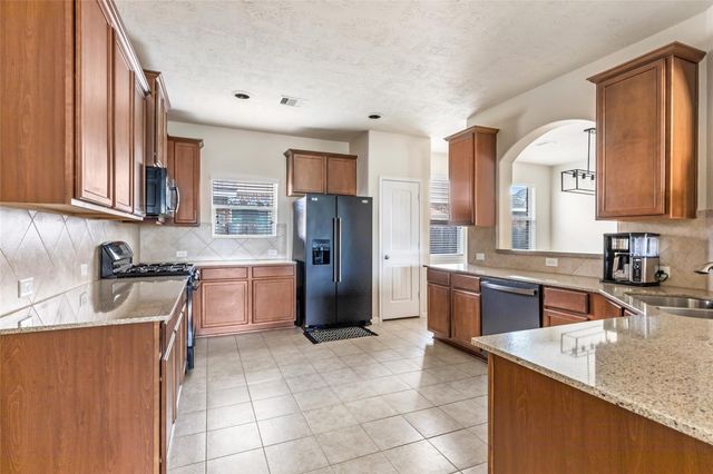 13602 Kodiak Brown Bear Street, Crosby, TX 77532