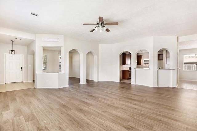 13602 Kodiak Brown Bear Street, Crosby, TX 77532