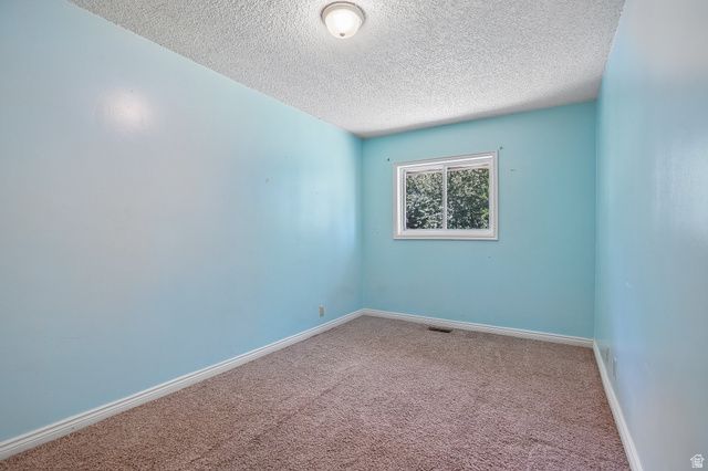 2031 N 1500 W, Clinton, UT 84015