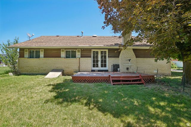 2031 N 1500 W, Clinton, UT 84015