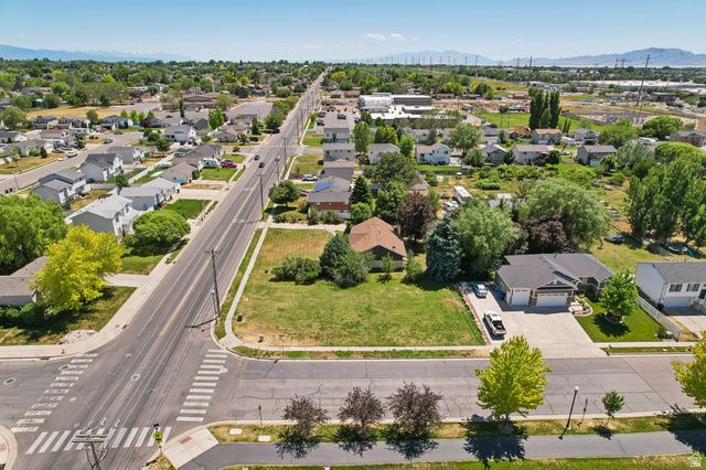 2031 N 1500 W, Clinton, UT 84015
