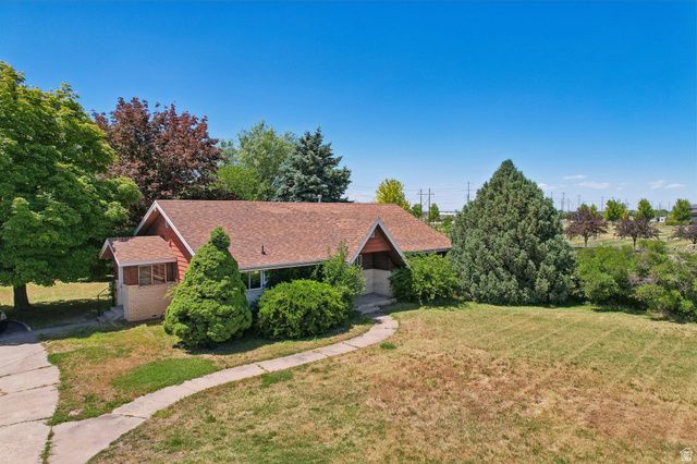 2031 N 1500 W, Clinton, UT 84015