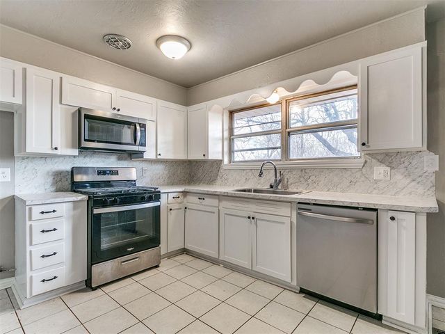 1805 S Jensen Avenue, El Reno, OK 73036