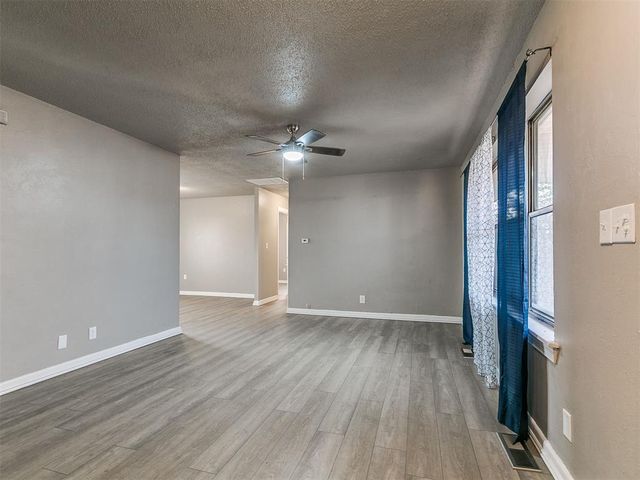 1805 S Jensen Avenue, El Reno, OK 73036