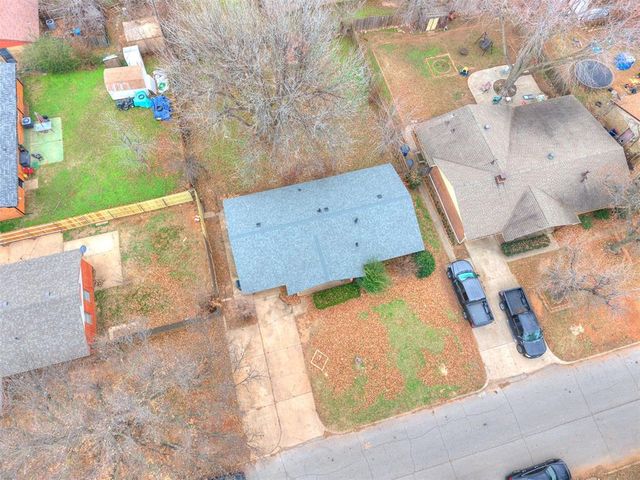 1805 S Jensen Avenue, El Reno, OK 73036