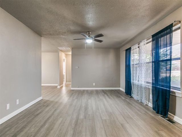 1805 S Jensen Avenue, El Reno, OK 73036