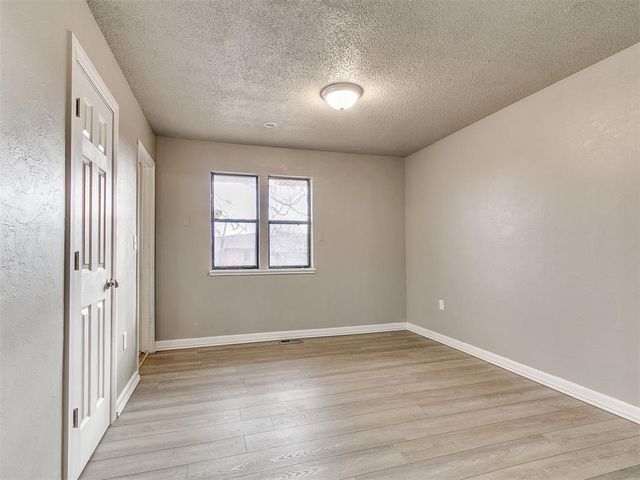 1805 S Jensen Avenue, El Reno, OK 73036