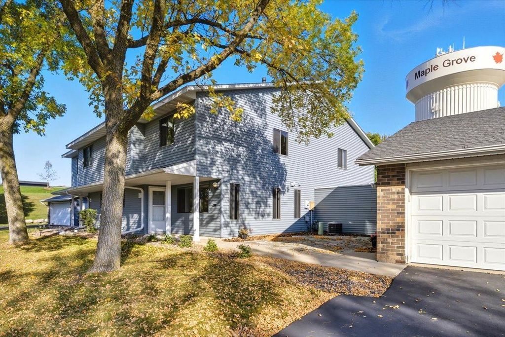 9477 Ranchview Lane N, Maple Grove, MN 55369