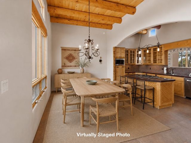 25 Buen Pastor, Santa Fe, NM 87508