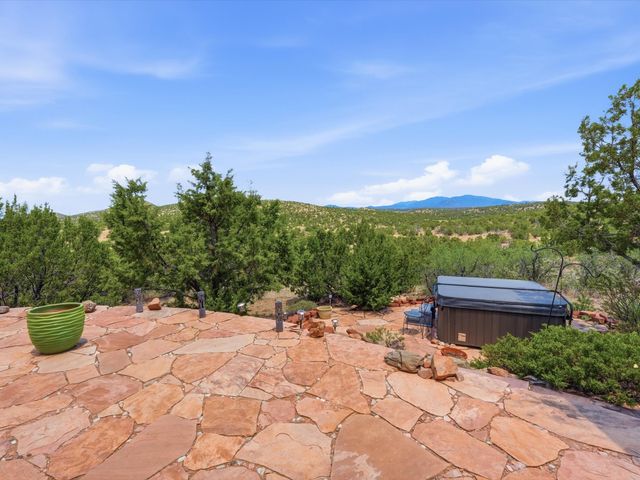25 Buen Pastor, Santa Fe, NM 87508