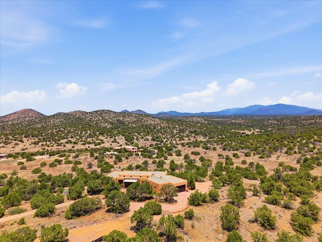 25 Buen Pastor, Santa Fe, NM 87508