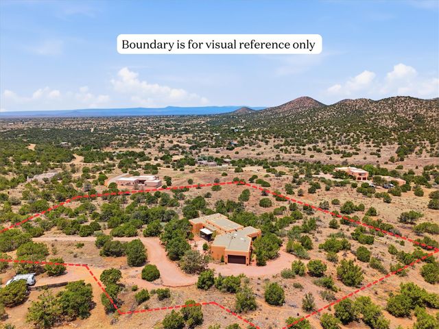 25 Buen Pastor, Santa Fe, NM 87508