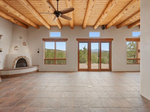 25 Buen Pastor, Santa Fe, NM 87508