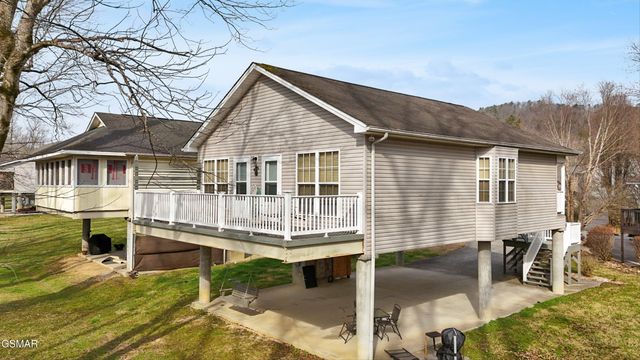 2032 Slippery Rock Circle, Sevierville, TN 37862