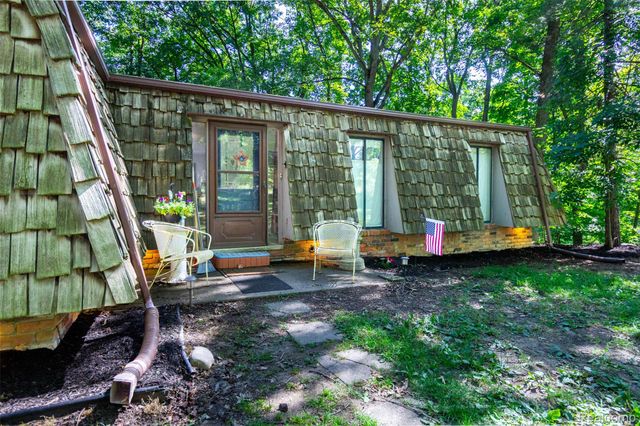 9405 SPICER Road, Green Oak Township, MI 48116