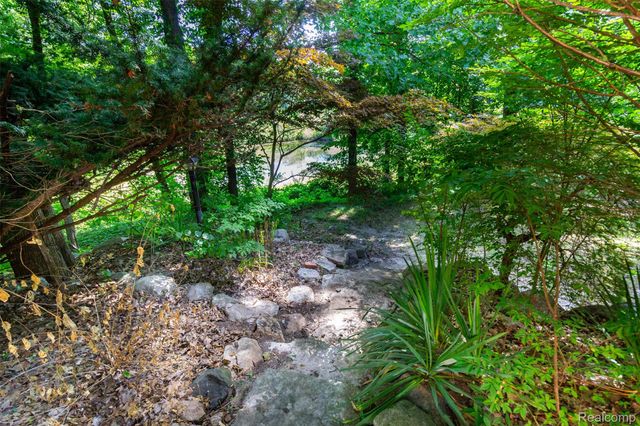 9405 SPICER Road, Green Oak Township, MI 48116