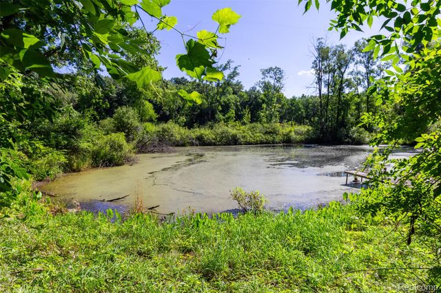 9405 SPICER Road, Green Oak Township, MI 48116