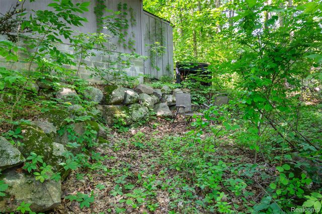 9405 SPICER Road, Green Oak Township, MI 48116