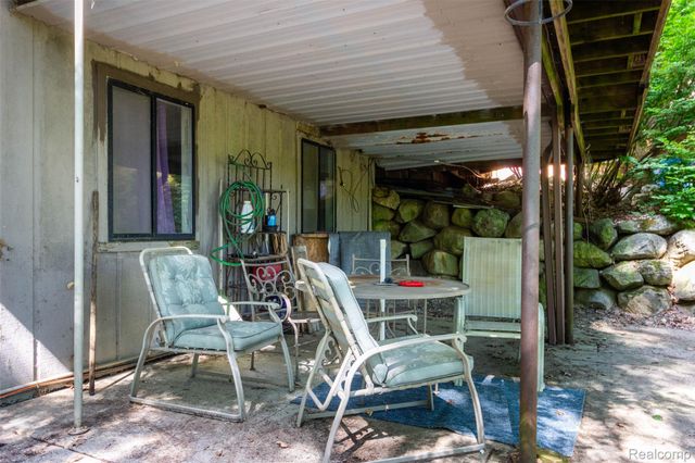 9405 SPICER Road, Green Oak Township, MI 48116