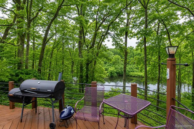 9405 SPICER Road, Green Oak Township, MI 48116