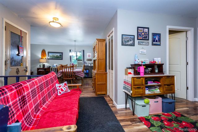 9405 SPICER Road, Green Oak Township, MI 48116