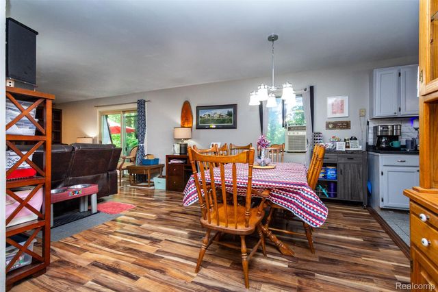 9405 SPICER Road, Green Oak Township, MI 48116