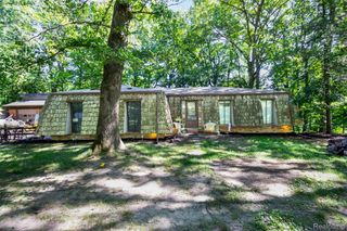 9405 SPICER Road, Green Oak Township, MI 48116