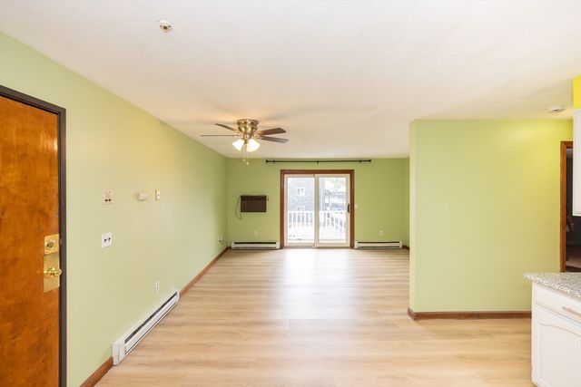 15 Houghton St 9, Worcester, MA 01604